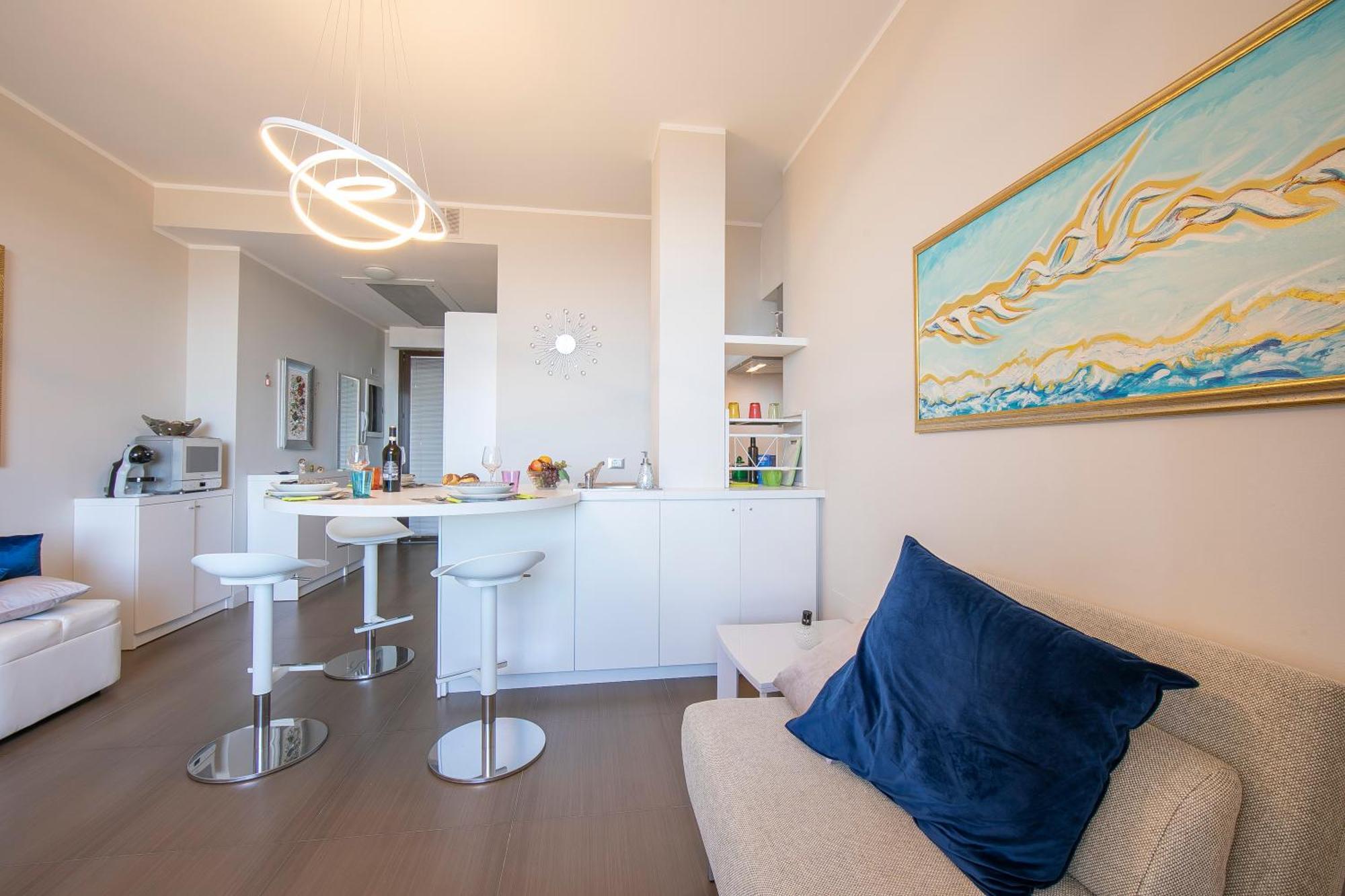Suite On The Lake - Happy Rentals Meina Exterior photo